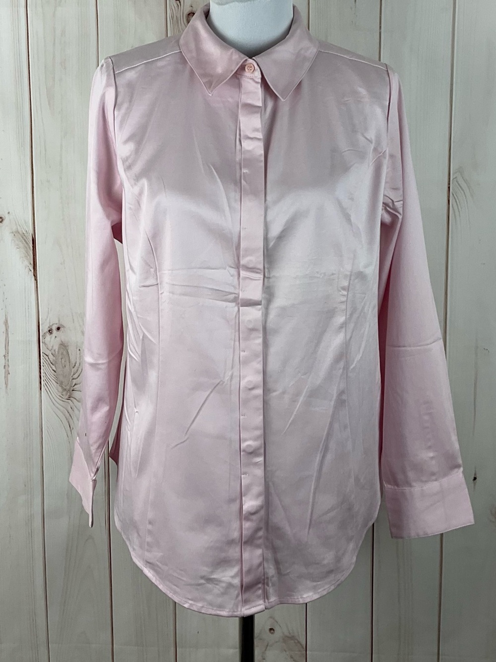 Lane Bryant Women’s Pale Pink Button Front Stretch Long Sleeve Top Size 14 NWT